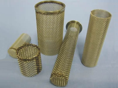 The picture shows four brass mesh filter tubes with bottom base.