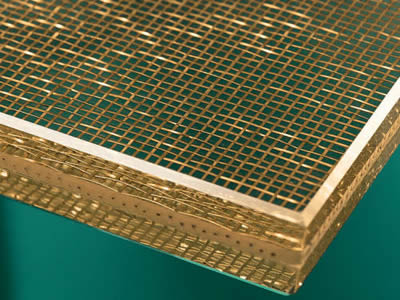 This is a decorative wired glass mesh which inlay is brass single-layer weave mesh.