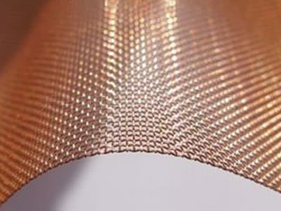 The picture shows a piece of curved phosphor copper wire mesh.